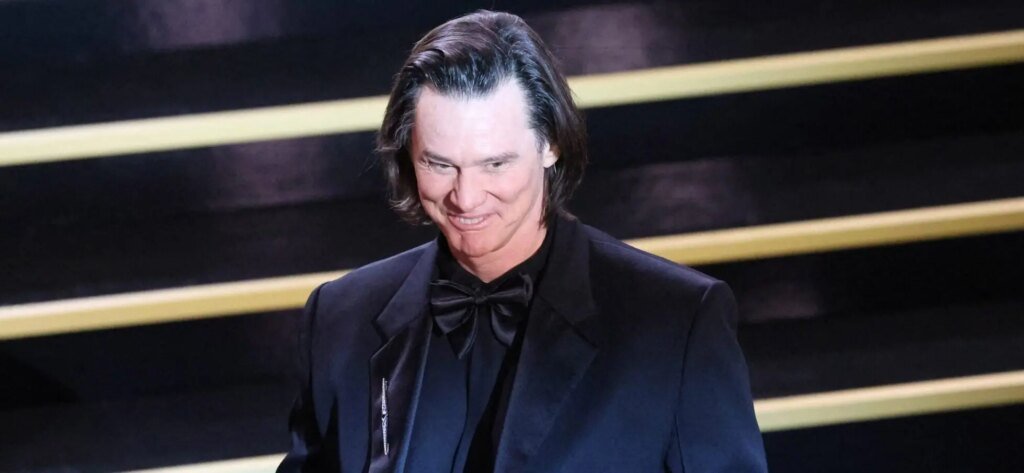 Jim Carrey Raises Eyebrows Over Unrecognizable 'Puffy' Look