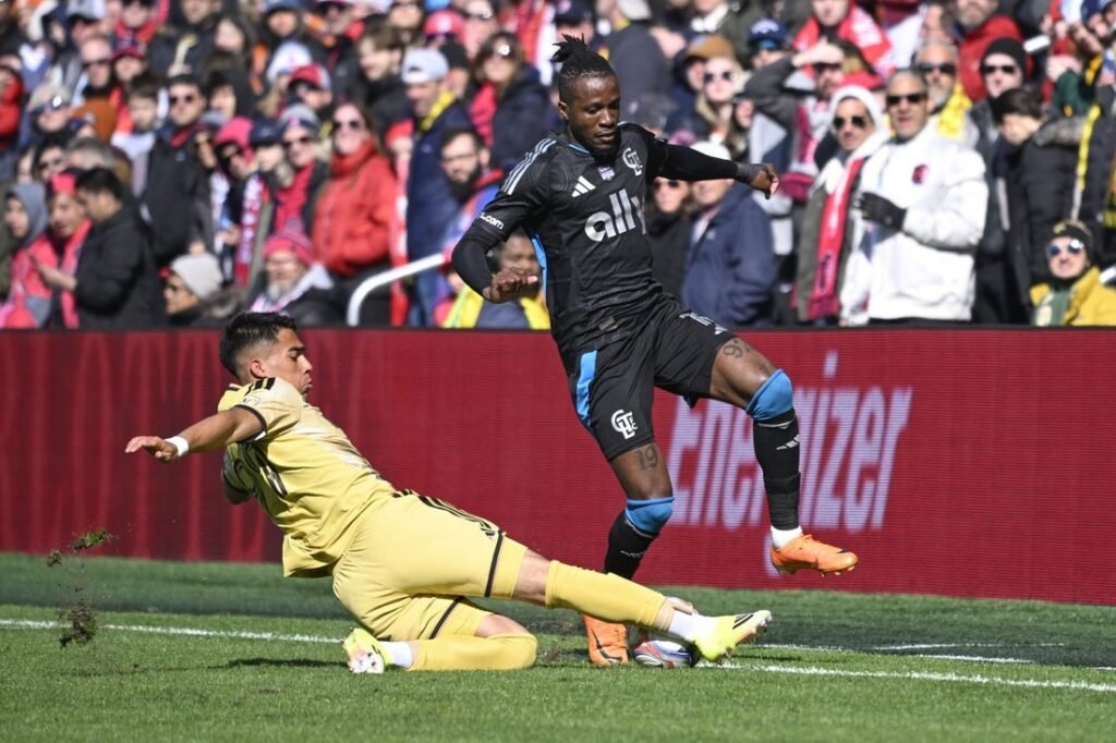 Kristijan Kahlina's net play helps Charlotte tie St. Louis City