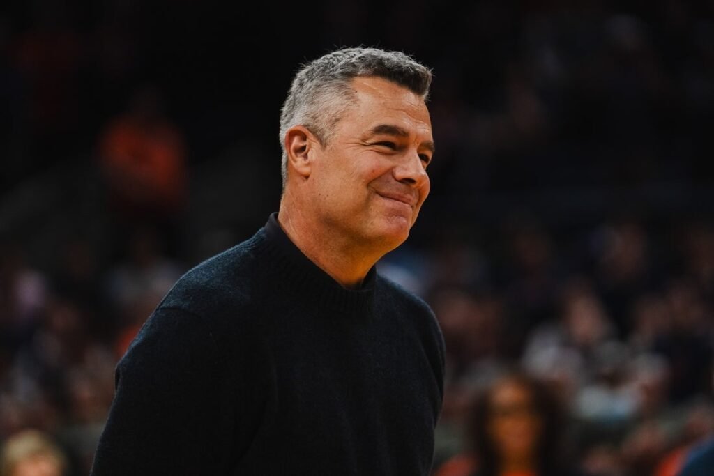 Lakers hire ex-Virginia coach Tony Bennett as draft advisor