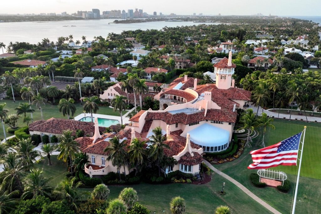 Man killed after trying to enter Mar-a-Lago with a shotgun, gas can
