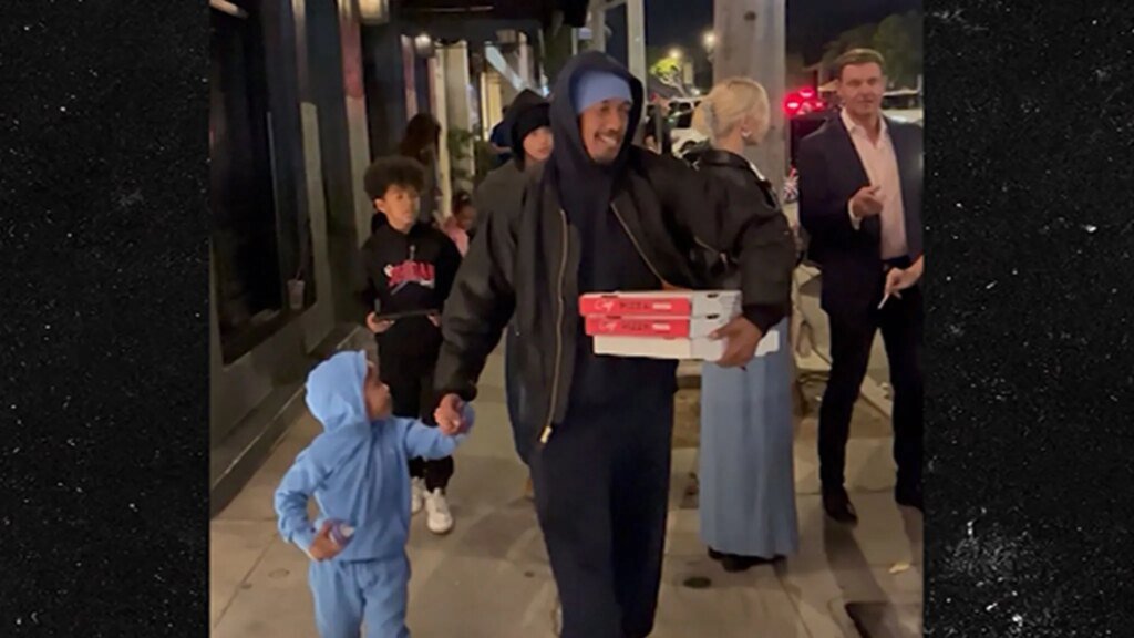 Nick Cannon Takes Five of His Kids to Dinner in West Hollywood