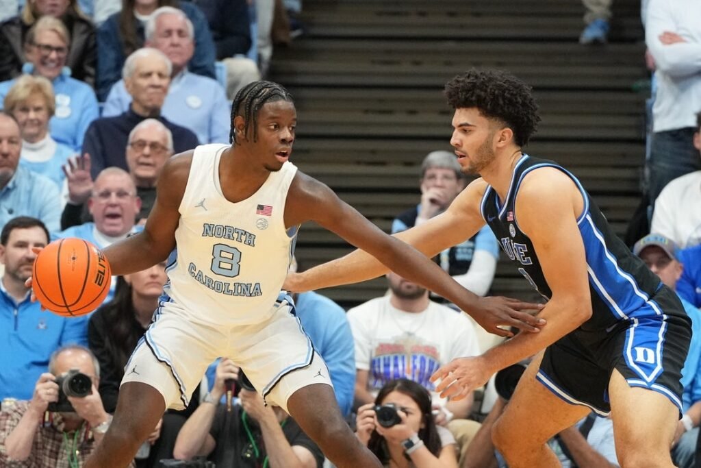 No. 14 North Carolina hits last-second shot to upset No. 4 Duke