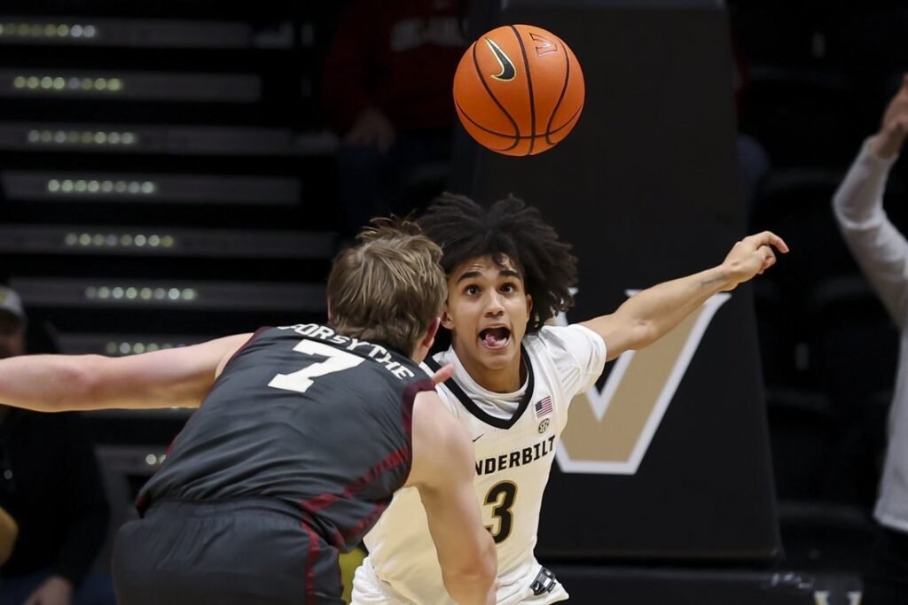 No. 15 Vanderbilt on rebound against Auburn after surprising loss