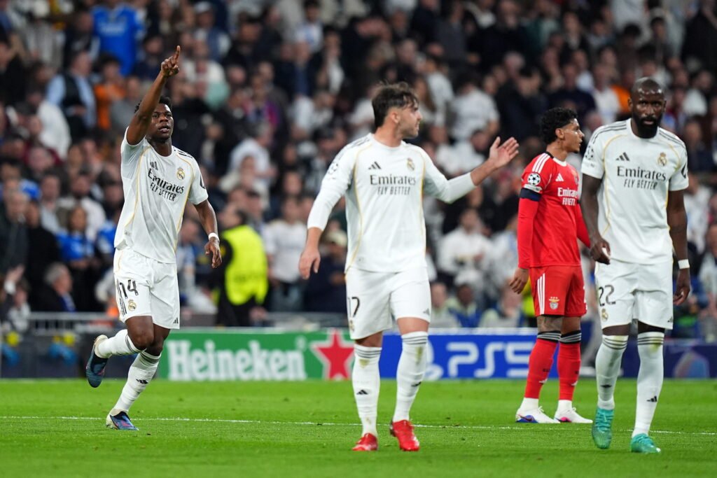 Real Madrid edge past Benfica to keep La Decimosexta hopes alive