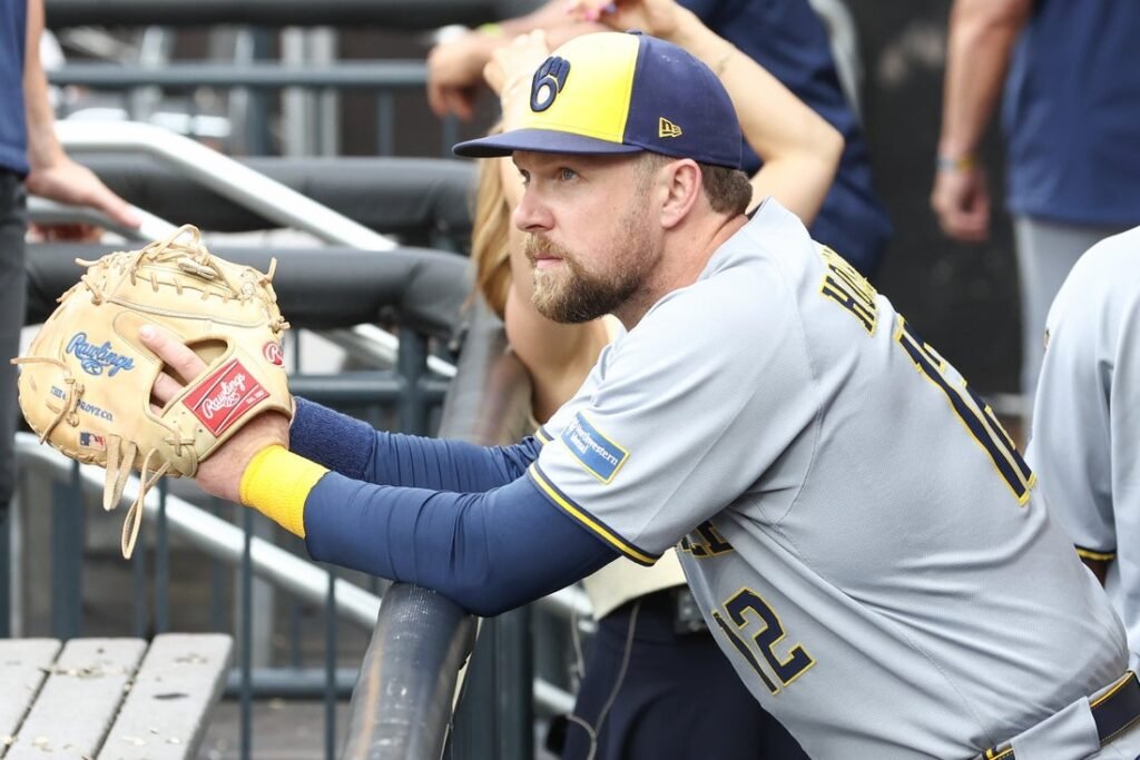 Report: Guardians signing 1B Rhys Hoskins to minor league deal Report: Guardians signing 1B Rhys Hoskins to minor league deal