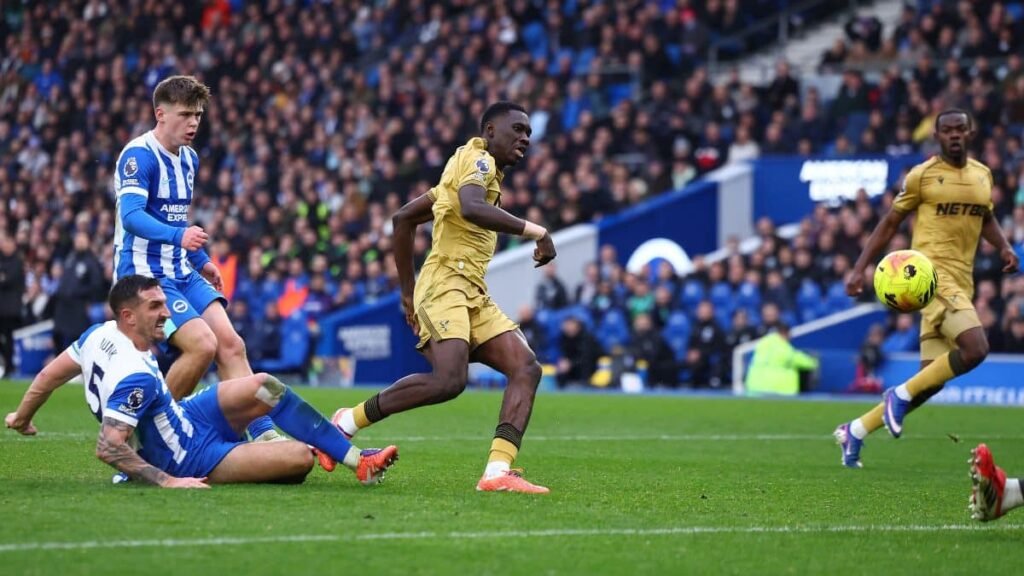 Sarr ends Eagles' winless run in cagey victory on the South Coast