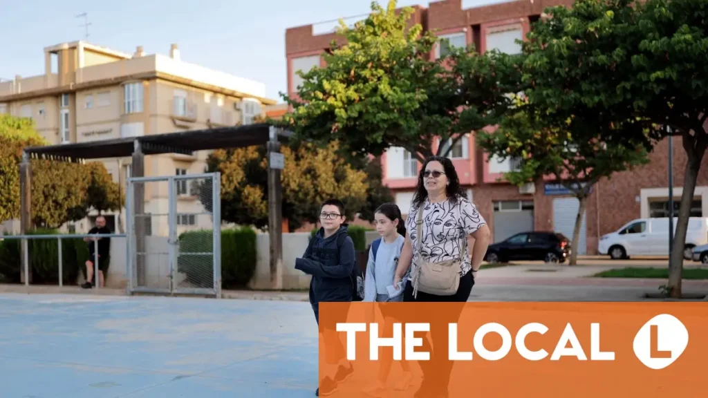 Spain aims to give parents €2,400 per year for each child under 18 Spain aims to give parents €2,400 per year for each child under 18