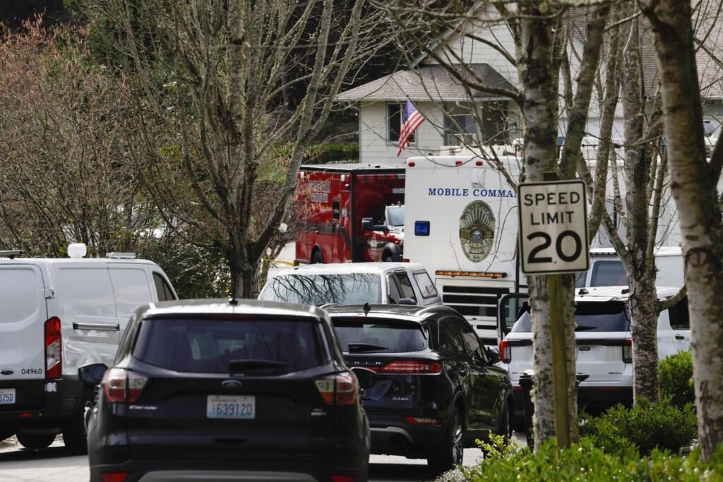 Suspect and 4 others are dead after stabbing near Tacoma, Washington, authorities say