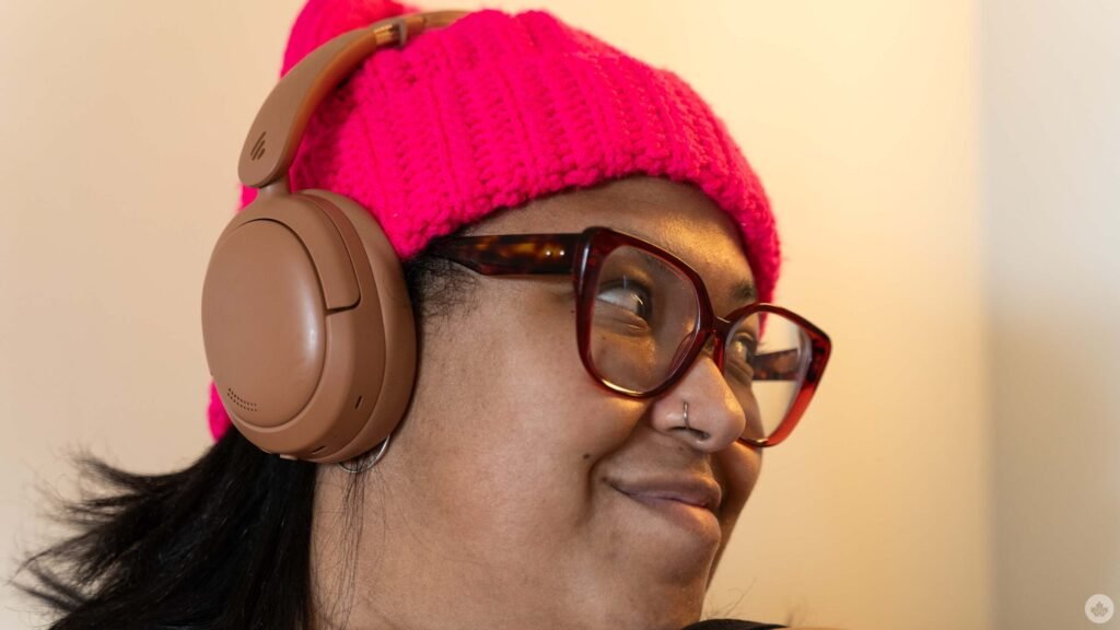 These Edifier headphones are shockingly good for what you pay