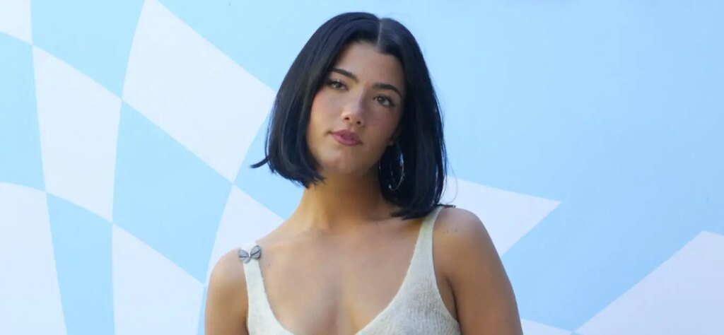 Why TikTok Star Charli D’Amelio Allegedly Cut Ties With Her Parents Why TikTok Star Charli D'Amelio Allegedly Cut Ties With Her Parents