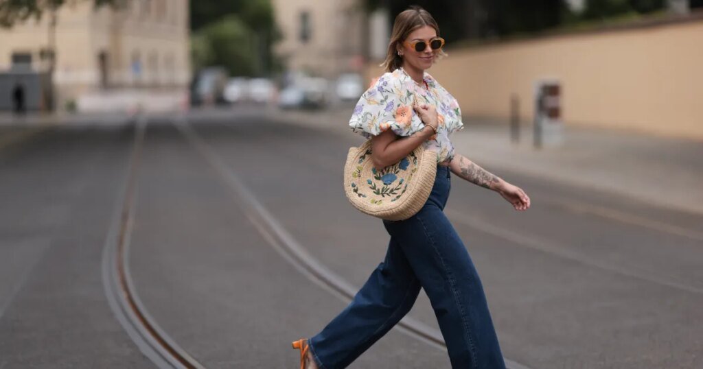 17 Floral Spring Tops That Look Boutique-Worthy — All Under $20 17 Floral Spring Tops That Look Boutique-Worthy — All Under $20