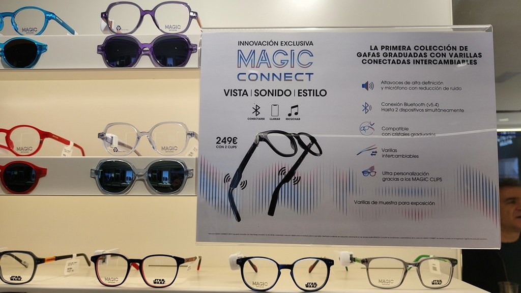 AFFLELOU presenta MAGIC CONNECT: gafas graduadas conectadas AFFLELOU presenta MAGIC CONNECT: gafas graduadas conectadas