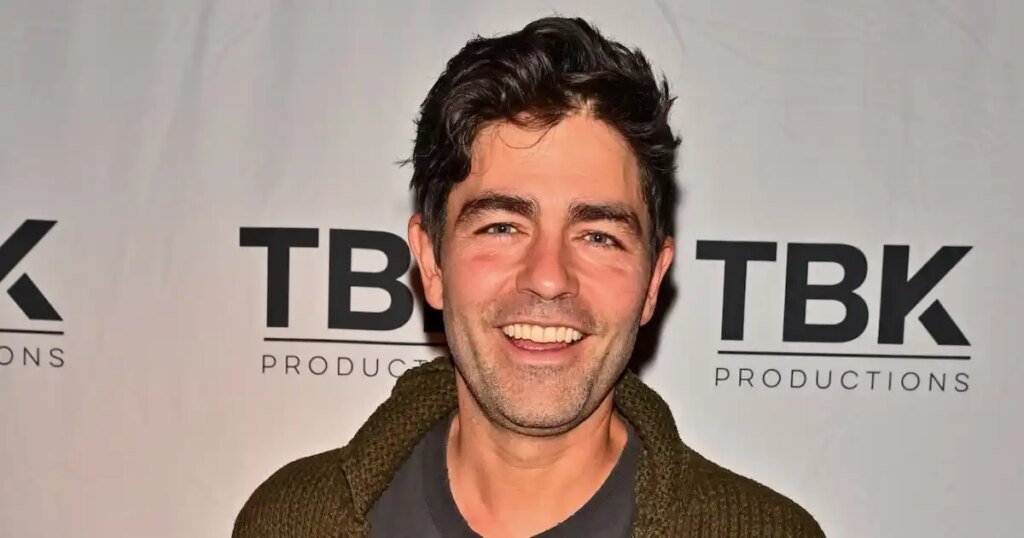 Adrian Grenier Addresses Entourage Reboot Rumors: ‘I’m Torn’ Adrian Grenier Addresses Entourage Reboot Rumors: 'I'm Torn'