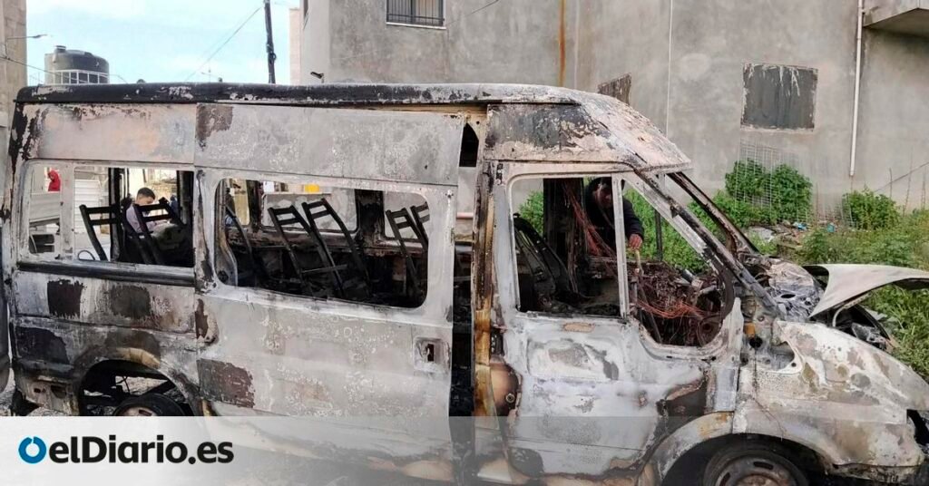 Al menos 12 palestinos heridos y coches quemados en una noche de ataques de colonos israelíes en Cisjordania Al menos 12 palestinos heridos y coches quemados en una noche de ataques de colonos israelíes en Cisjordania