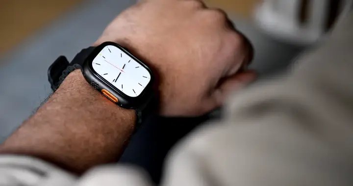 Alberta mulls ditching time switch — again — as B.C. moves to permanent daylight Alberta mulls ditching time switch — again — as B.C. moves to permanent daylight