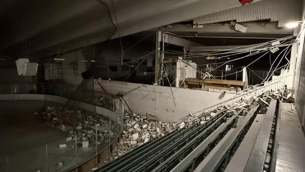 Alberta town wins $50K toward arena rebuild, holds street hockey fundraiser Alberta town wins $50K toward arena rebuild, holds street hockey fundraiser