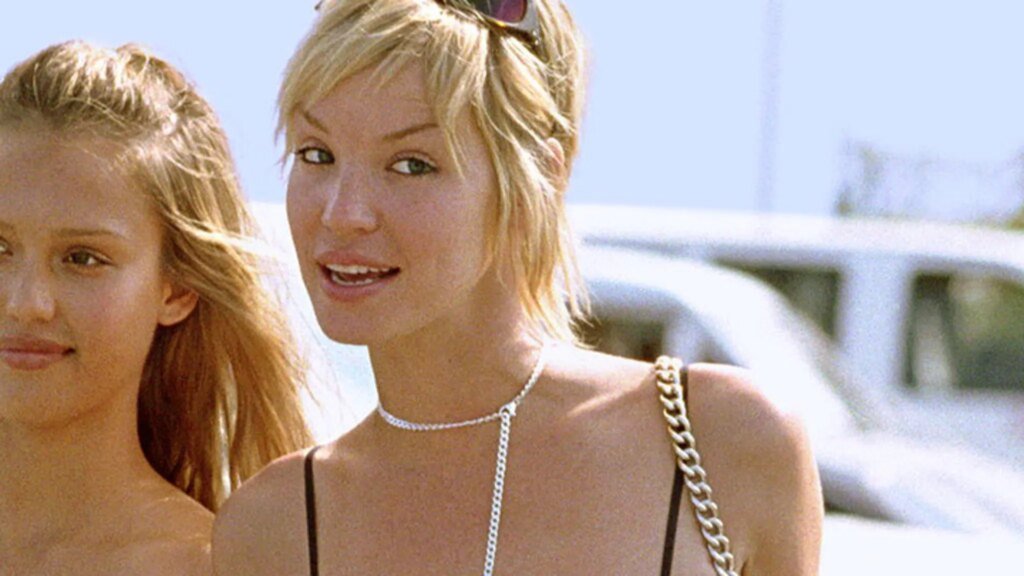 Amanda In 'Into The Blue' 'Memba Her?!