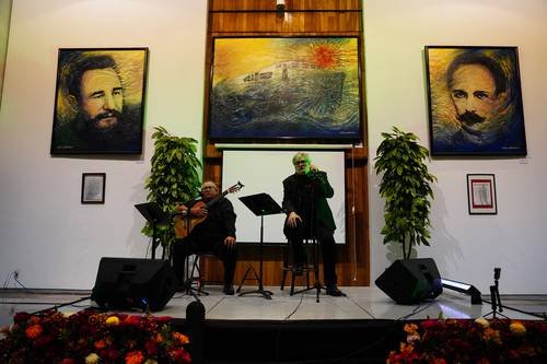 Amaury Pérez demostró una vez más que “amor con amor se paga” Amaury Pérez demostró una vez más que “amor con amor se paga”