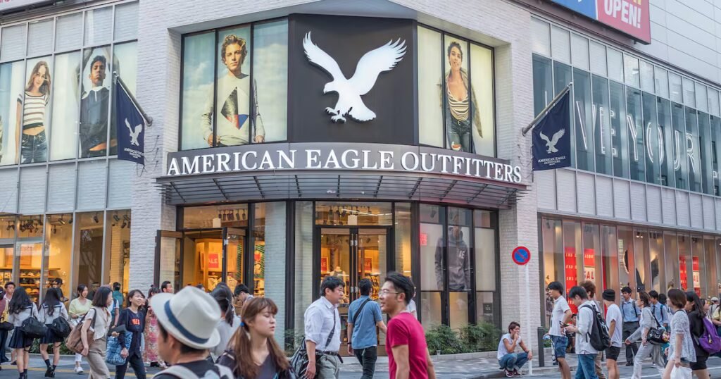 American Eagle Forecasts Sales Growth Above Estimates on Demand From Wealthy Shoppers