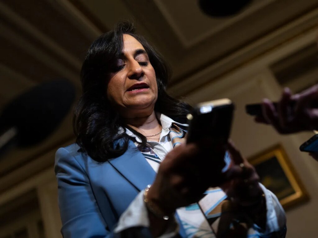 Anand says she welcomes diverse viewpoints as she briefs her party on Iran