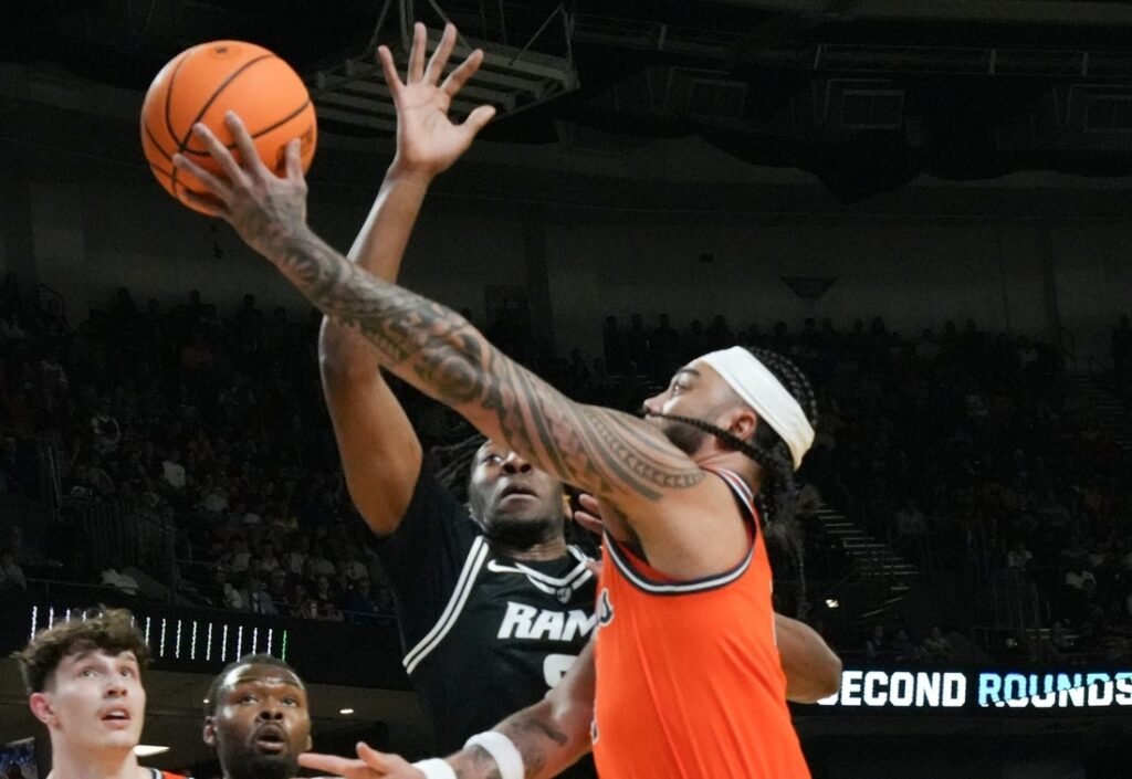 Andrej Stojakovic, No. 3 Illinois blow past No. 11 VCU