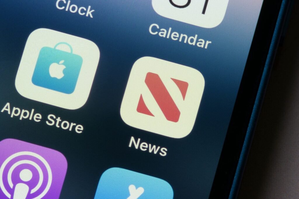 Apple News goes from 0% to 2% content from right-leaning outlets after FTC pushback