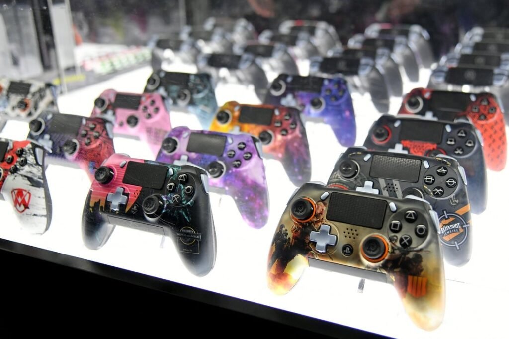 Aurora, Falcons sweep second-day matches at ESL One Birmingham