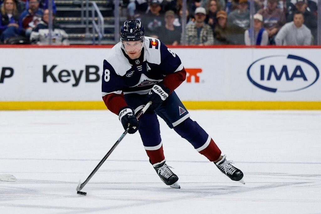 Avalanche need to recapture past form vs. Blackhawks