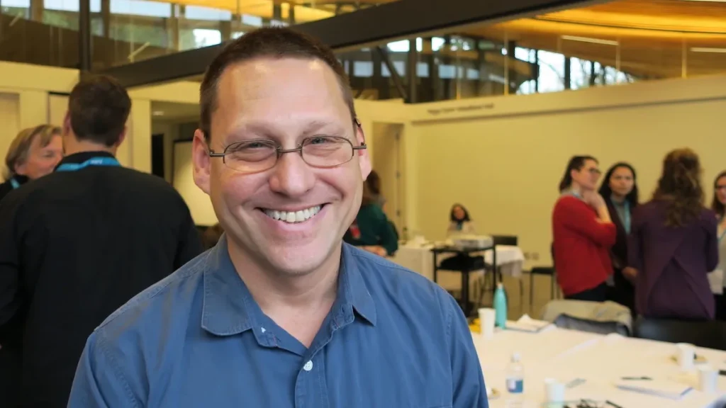 Avi Lewis pulls ahead in fundraising as end of federal NDP leadership race nears