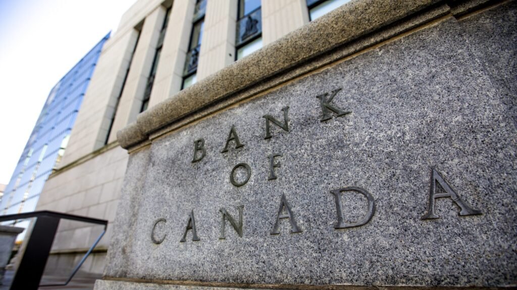 Bank of Canada holds interest rate amid global economic disruptions