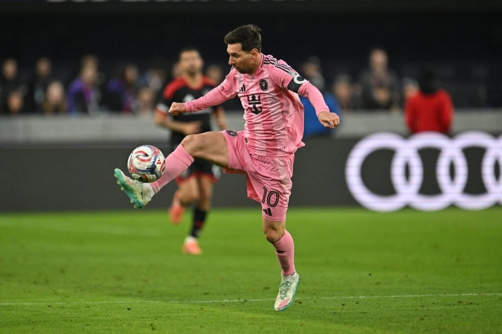 Barca prez candidate hopes Messi ‘tells the truth’ about failed return