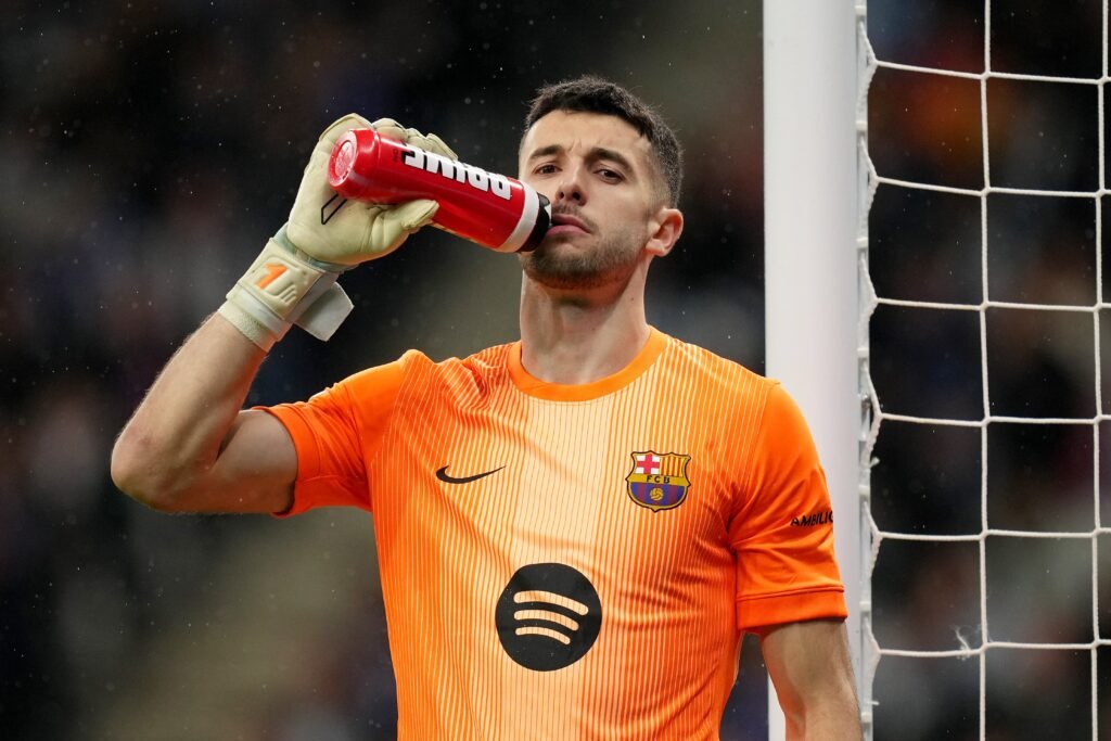 Barcelona relieved after Joan Garcia injury tests