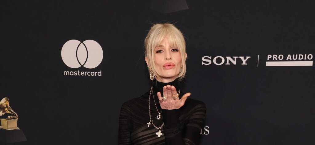 Body-Shaming Kelly Osbourne Highlights Society’s Cruelty