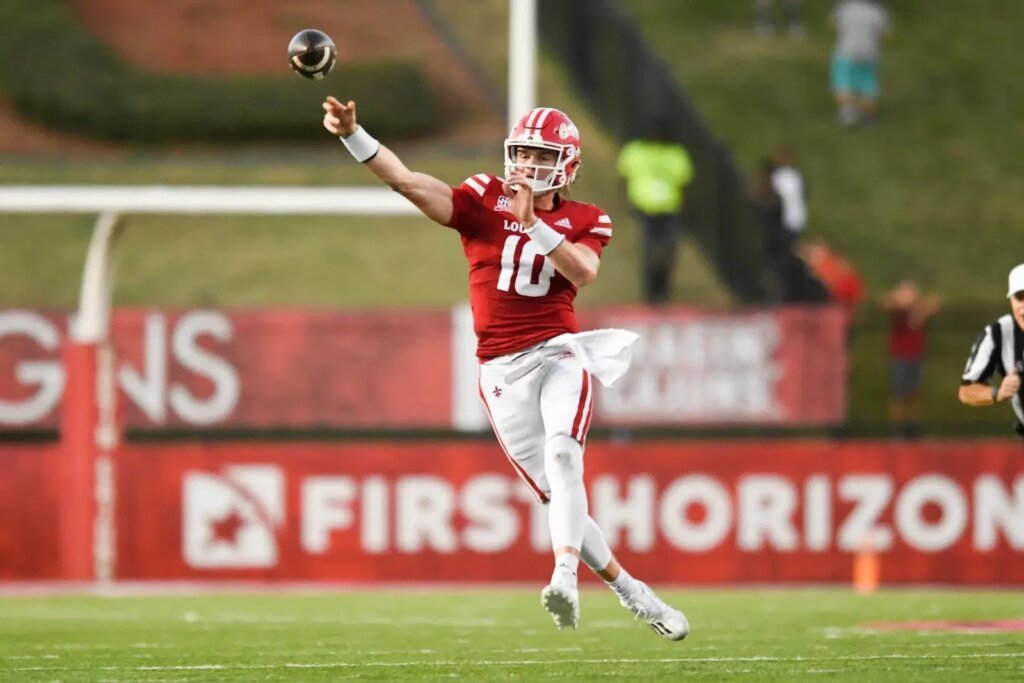 Calgary Stampeders sign award-winning Sun Belt QB Ben Wooldridge