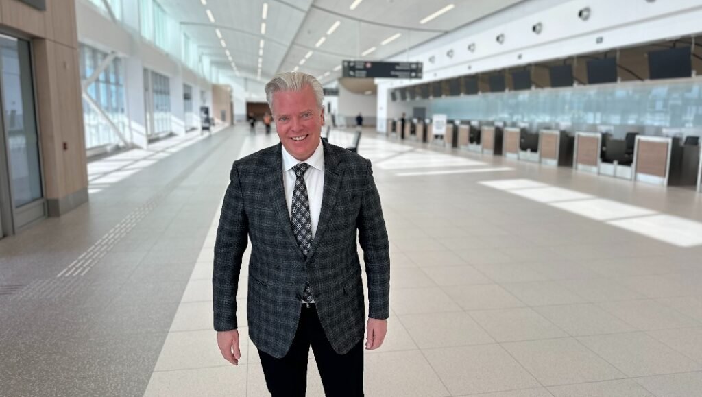 Checking out the new Montreal Metropolitan Airport with Porter Airlines Checking out the new Montreal Metropolitan Airport with Porter Airlines