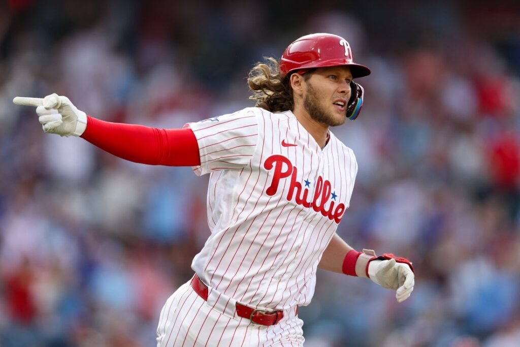 Christopher Sanchez fans 10 as Phillies top Rangers in opener