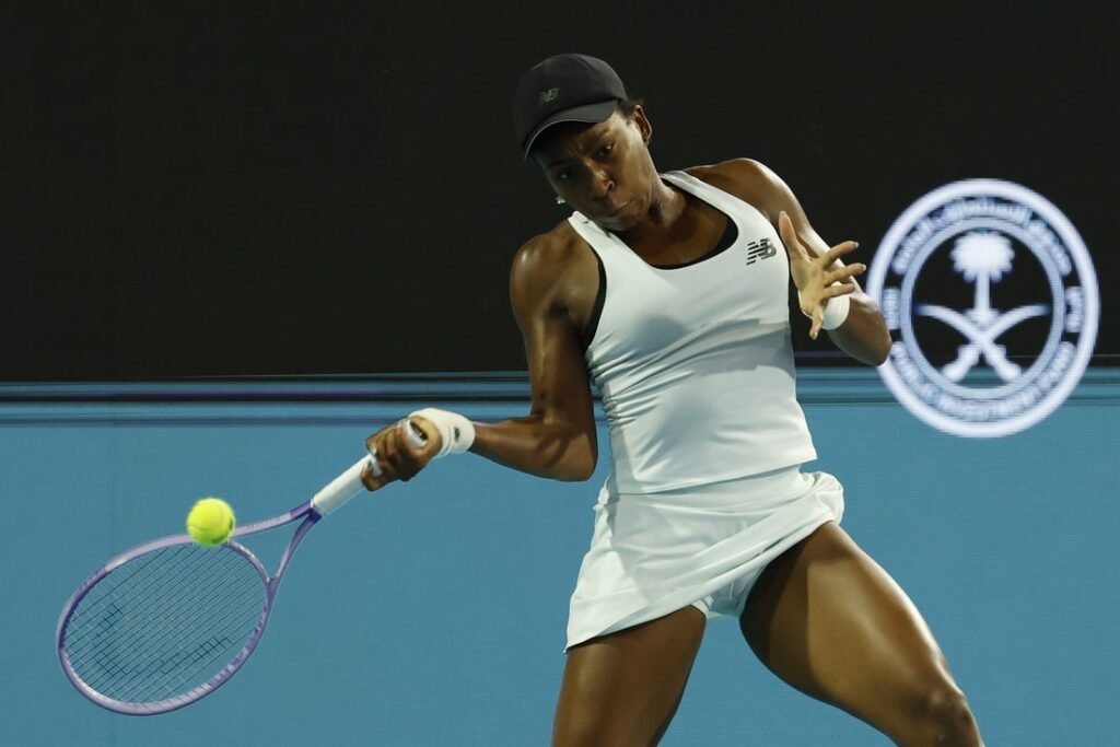 Coco Gauff rallies to win for 2nd straight day at Miami Open Coco Gauff rallies to win for 2nd straight day at Miami Open