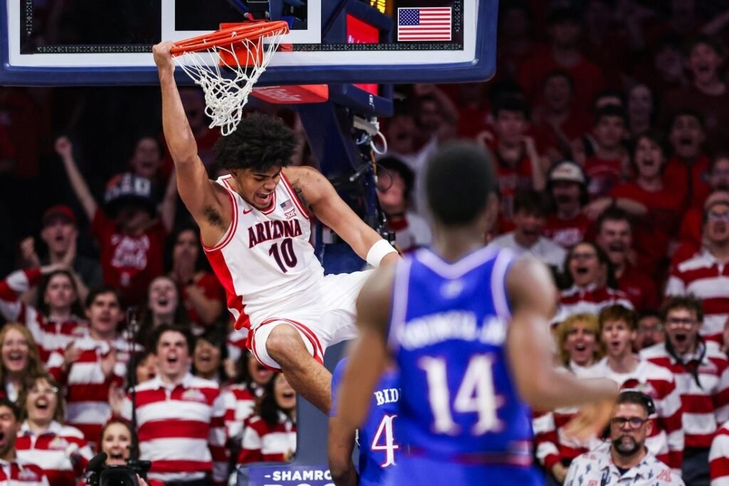 Commanding stretch gets No. 2 Arizona past No. 14 Kansas Commanding stretch gets No. 2 Arizona past No. 14 Kansas