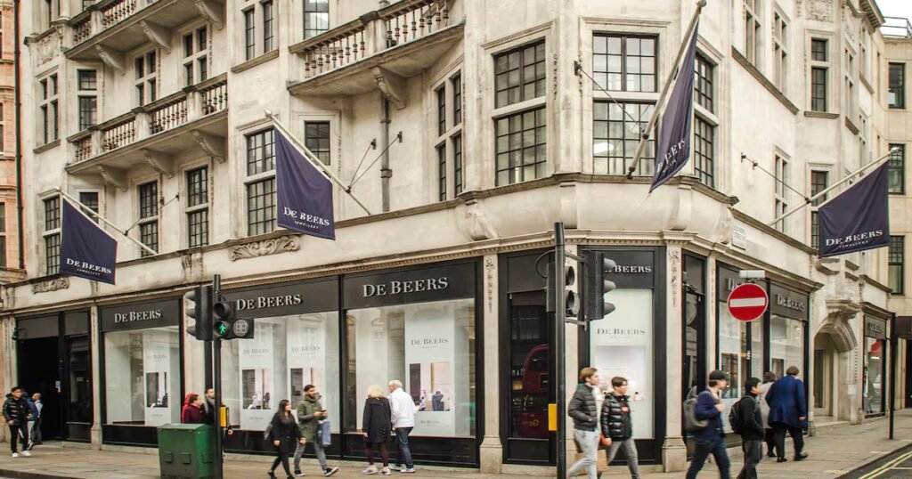 De Beers Makes Sweeping Cuts to Its Elite Diamond-Buying Club