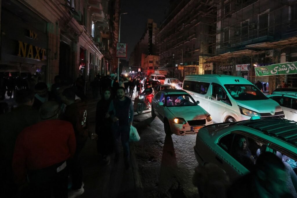 Egypt's early closing order jolts Cairo's night life as war-driven oil costs soar