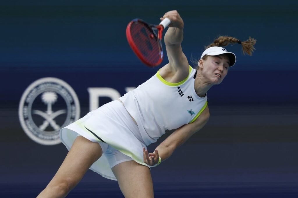 Elena Rybakina takes down Jessica Pegula to reach Miami Open semis