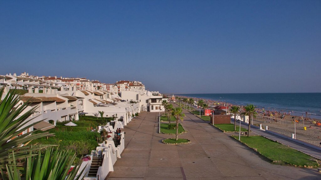 Erosion threatens swathes of Andalucian beachline before summer