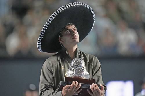 Flavio Cobolli se corona en el Abierto Mexicano de Tenis Flavio Cobolli se corona en el Abierto Mexicano de Tenis