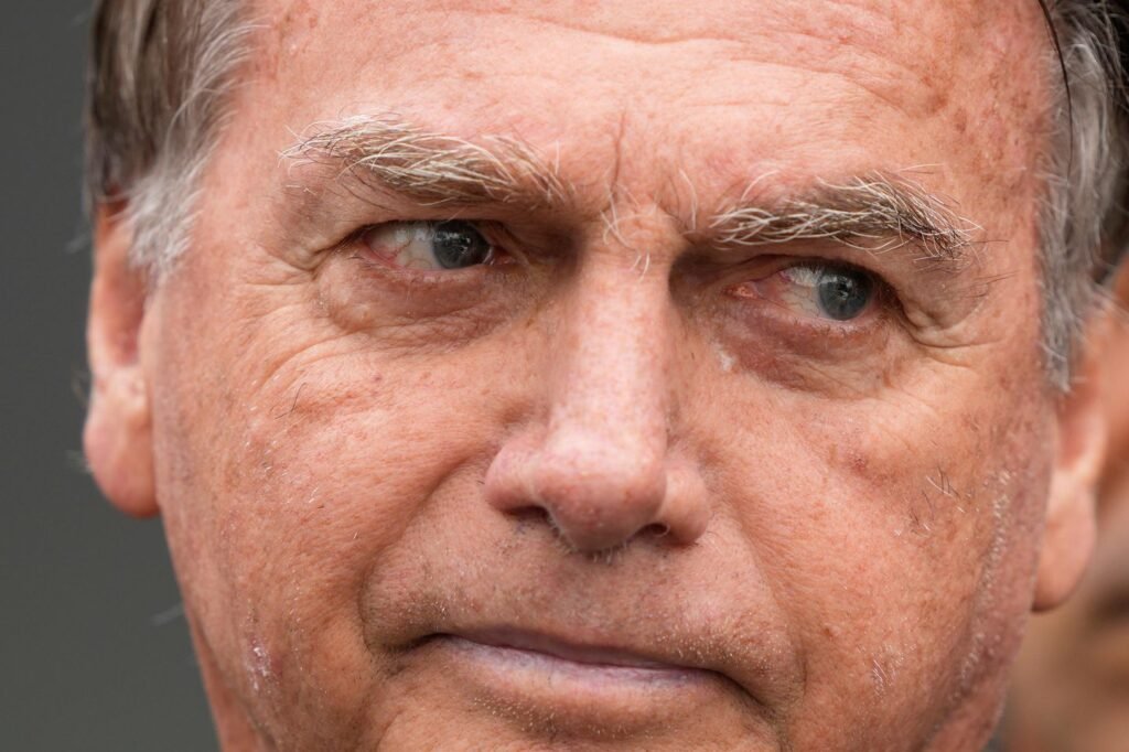 Former Brazil President Bolsonaro's kidney function worsens but pneumonia stabilized, hospital says