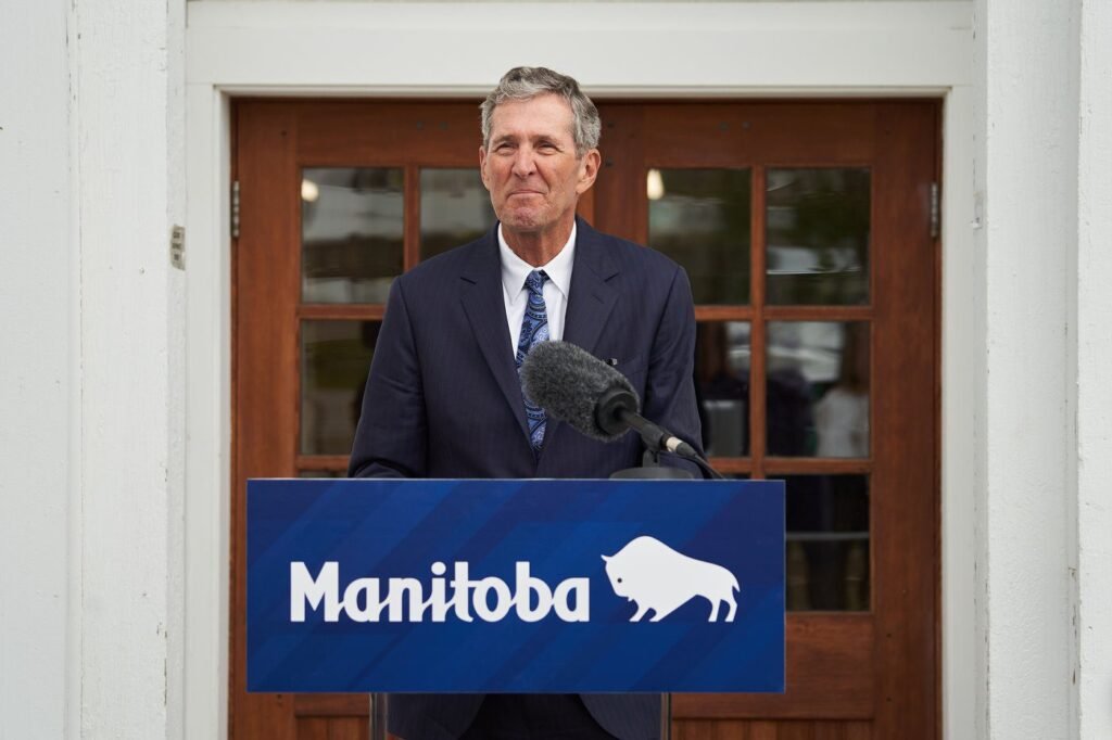 Former premier Brian Pallister reflects on political life as his portrait is revealed Former premier Brian Pallister reflects on political life as his portrait is revealed