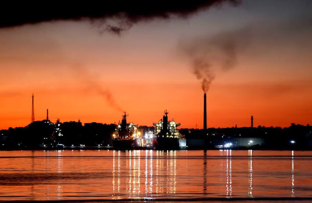 Fuel shipments from the US to Cuban private companies: a drop in the desert that angers the exile community | International