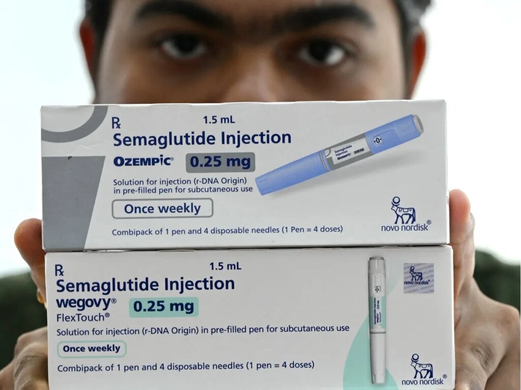 Generic versions of weight-loss drugs should arrive on Canadian pharmacy shelves this summer Generic versions of weight-loss drugs should arrive on Canadian pharmacy shelves this summer