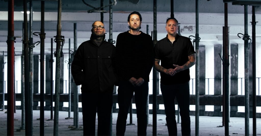 Held. (The Sleeping, Coheed) preview debut LP with “CONSTANT TENSION” Held. (The Sleeping, Coheed) preview debut LP with “CONSTANT TENSION”