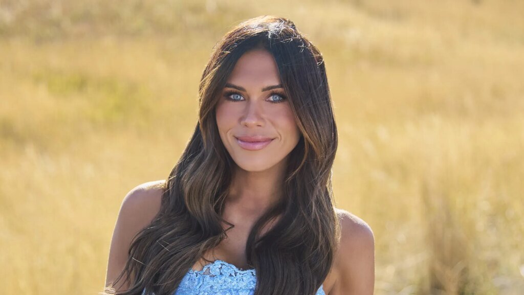 Her Claims – Hollywood Life