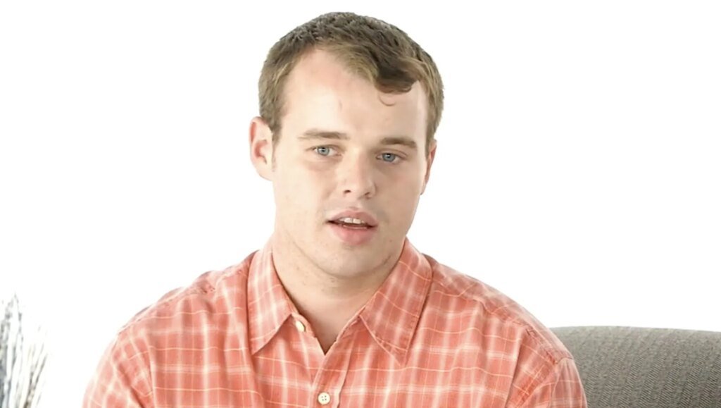 How Many Children He & Wife Kendra Have – Hollywood Life